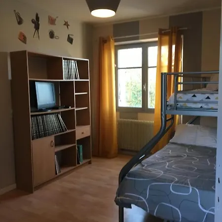 Chambre A La Valette Homestay *